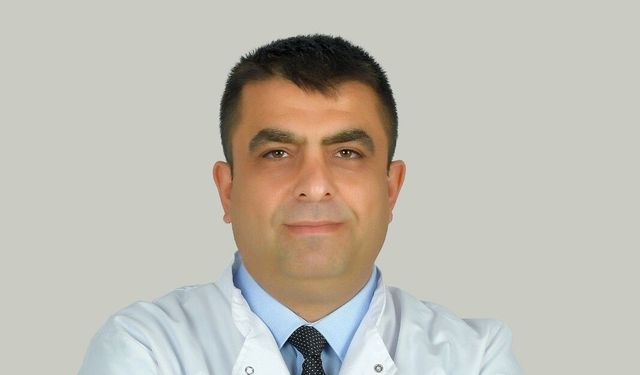 2 yaşındaki bebeğin böbreğindeki dev taş böyle çıkarıldı