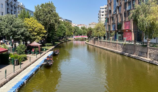 Eskişehir'in ortasında şaşırtan manzara