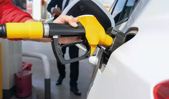 Motorine 98 kuruş indirim! 22 Ekim akaryakıt fiyatlarında son durum
