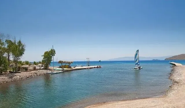 Ege'de el değmemiş bir sahil var: Sadece tekneyle gidiliyor