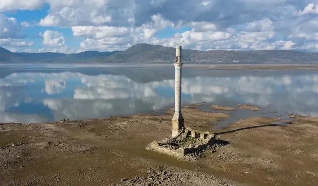 Kuraklık İzmir’i vurdu: Barajlar alarm veriyor!