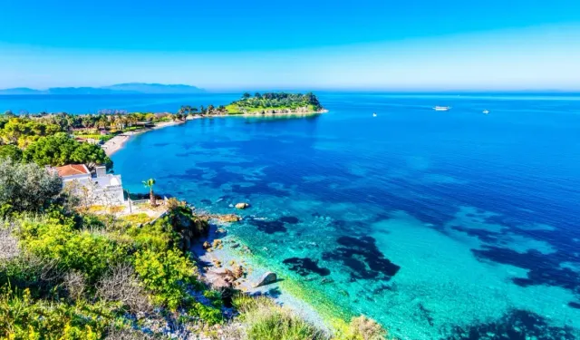Kuşadası halk plajlarında temizlikte zirve!