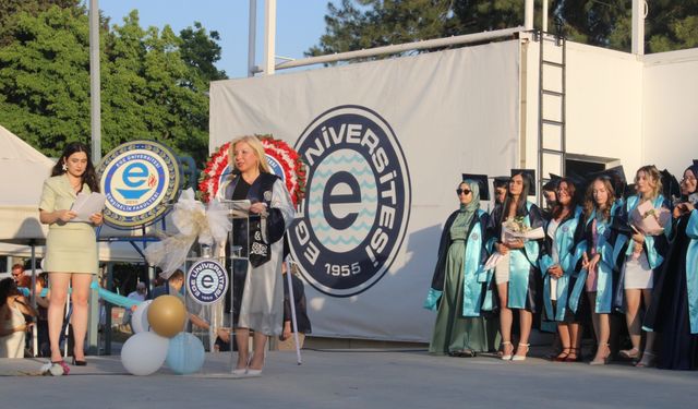 Ege Üniversitesi hemşireleri yeni göreve hazır