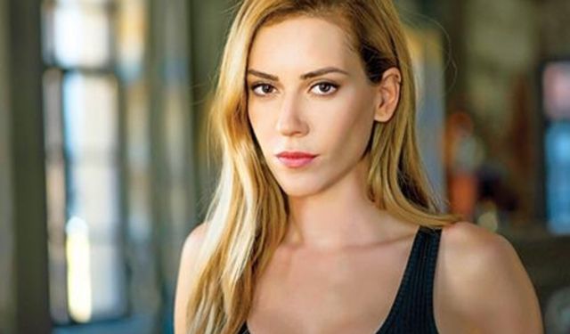 Sinem Kobal formuyla büyüledi! Tatil pozu olay oldu