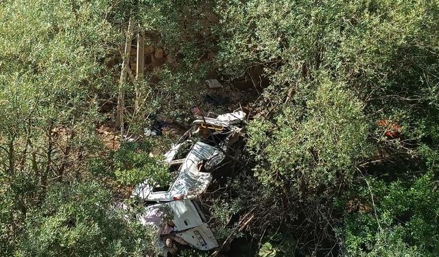 Son dakika! Tarım işçilerini taşıyan minibüs uçuruma düşmüştü: Kahreden bir haber daha geldi