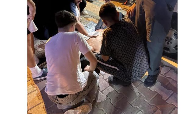 İzmir’de gece yarısı dehşeti: Sokak ortasında bıçaklı kavga!