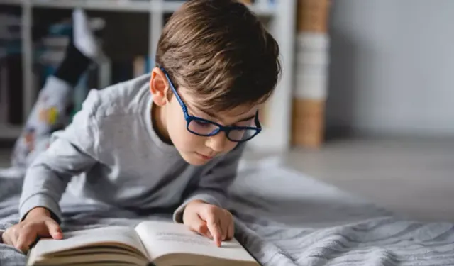 Çocuğunuz kitap sevmiyorsa, bu yöntemleri denemelisiniz!