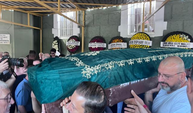 Depremde acı son: İzmir’de gözyaşlarıyla uğurlandı