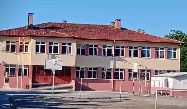 Devletten şaşırtan karar: Ortaokul kapatıldı!