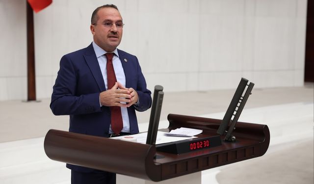 AK Partili Kırkpınar’dan Tugay’a sert sözler: 'Beceriksizliğini örtmek için Ankara’ya saldırıyor'