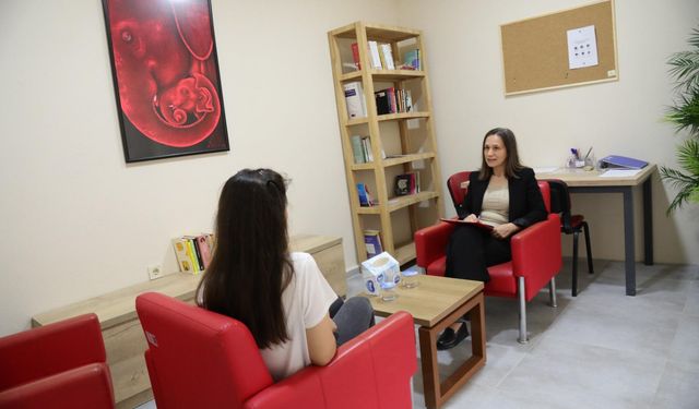 Bayraklı’da kadın ve çocuklara müjde: Ücretsiz hukuki destek başladı!