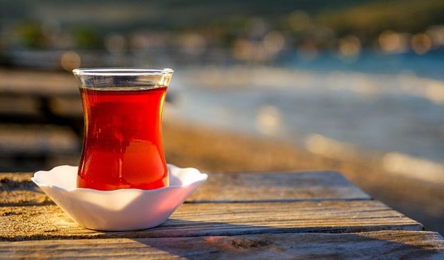 Çay tutkunlarına kötü haber: Bu riskleri biliyor musunuz?