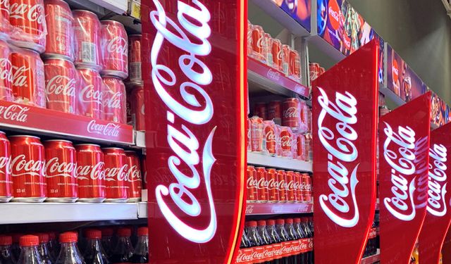 Coca-Cola alarm verdi: Popüler içecek geri çağrılıyor!