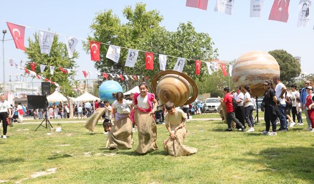 Bayraklı’da eğlence dolu Ağustos