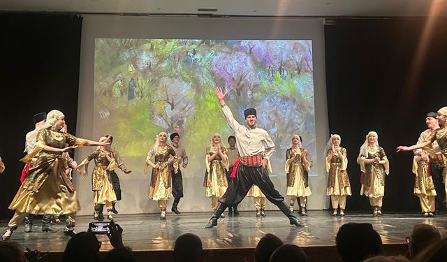 Ege Üniversitesi’nden Anadolu’ya modern sahne: Uca Dağlar