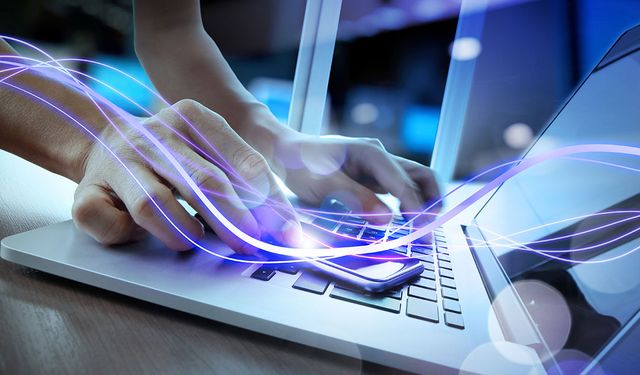 Afganistan dünyadan koptu: İnternet yasaklandı