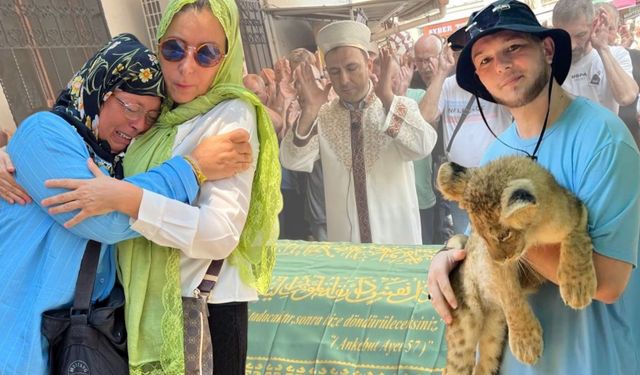 Acılı anneden yürek yakan feryat: Yaşam mücadelesini kaybetti