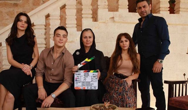 Reyting rekortmeni Uzak Şehir yeni sezona bomba gibi geliyor