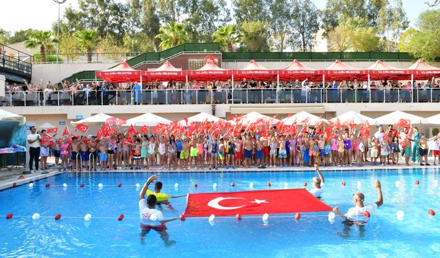 Çiğli’de minikler suya doydu! Kış kurslarına da hazır mısınız?