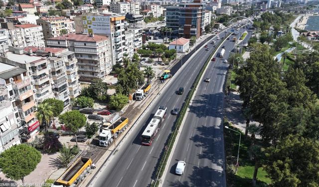 İzmir’de yollar sil baştan yenileniyor