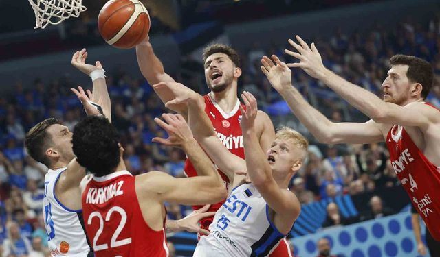 Türk basketbolunda tarihi an: 12 Dev Adam yarı finalde!