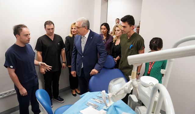 Modern ameliyathane ve dijital uygulamalarla EÜ diş hastanesi fark yaratıyor