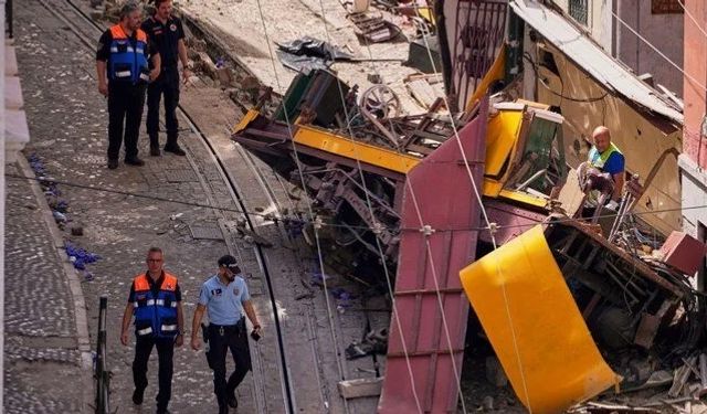 Tramvay raydan çıktı! 17 kişi hayatını kaybetti: İşte kan donduran detaylar