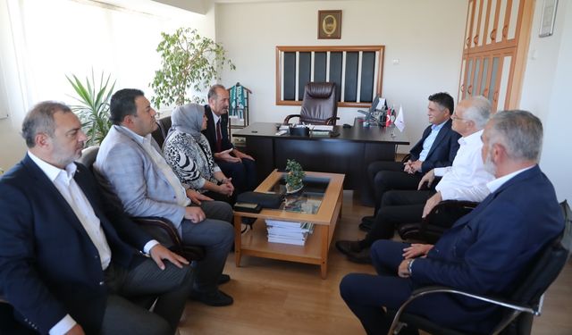 MHP’li Osmanağaoğlu Aliağa ziyaretinde yatırım mesajı verdi