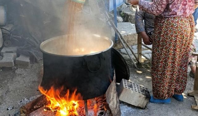 Aydın’da pekmez yapımı başladı, herkes sipariş veriyor!