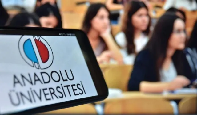 AÖF öğrencilerine müjde! Kayıt tarihleri ve ücretler açıklandı
