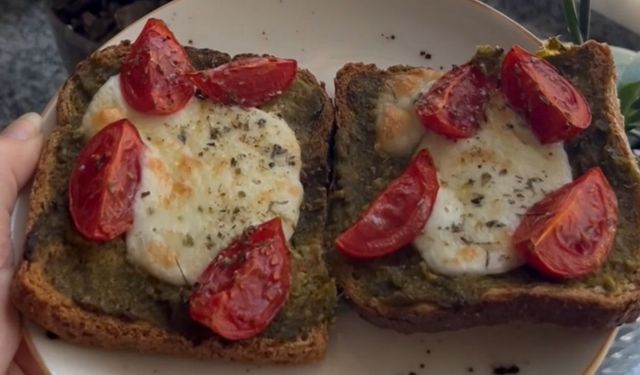 Airfryer ile 6 dakikada pratik ve lezzetli dilim kahvaltı tarifi