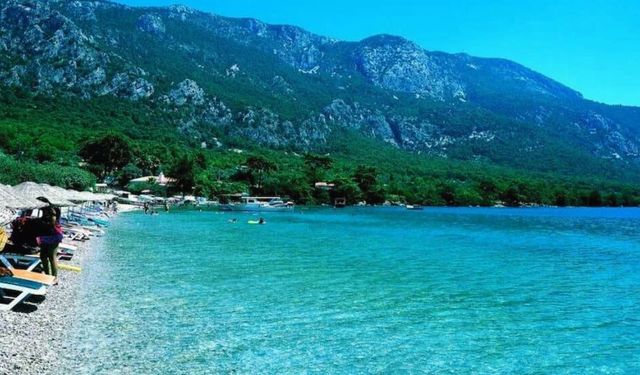 Berrak denizinin üzerinde muhteşem kano fotoğrafları çıkıyor! İzmir'e yalnızca 2 saat