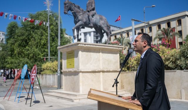 İzmir’de çifte kutlama, tek mesaj: Direneceğiz