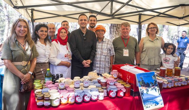 Türkiye’de bir ilk! Bornova’da reçel coşkusu!