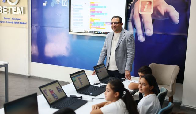 Balçova’da çocuklar geleceği kodluyor