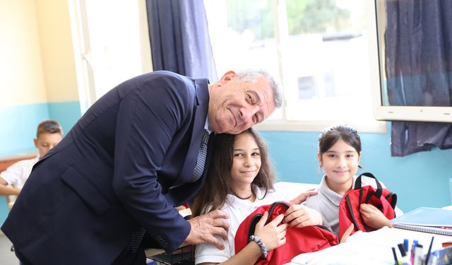 Güzelbahçe Belediyesi'nden öğrencilere büyük eğitim desteği