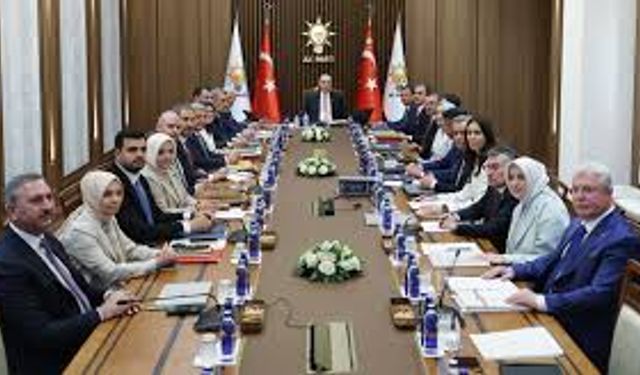 Kritik toplantı: Erdoğan başkanlığında AK Parti MYK başladı