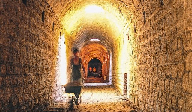 İzmir dergisi ikinci sayısında tarihi izlerin peşinde