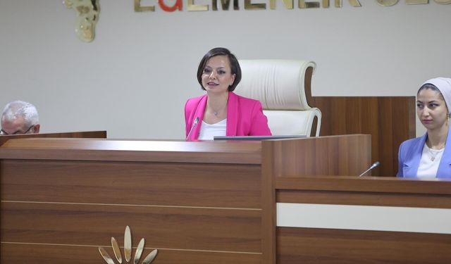 Karabağlar Meclisi’nde gündem yoğundu: Atık bırakanlara rekor ceza şaşırttı!