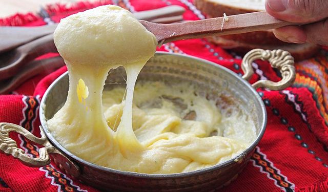 Kuymak tarifi: Sıcacık ve lezzetli Karadeniz lezzeti