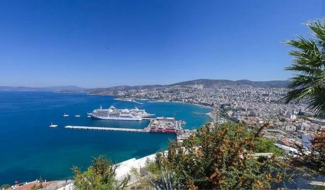 Manzarasıyla Ayvalık’ın Şeytan Sofrası’nı solladı! Turistler fotoğraf çekmeye doyamıyor