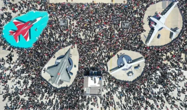 SOLOTÜRK ve Türk Yıldızları gösterisi TEKNOFEST’te zirve yaptı