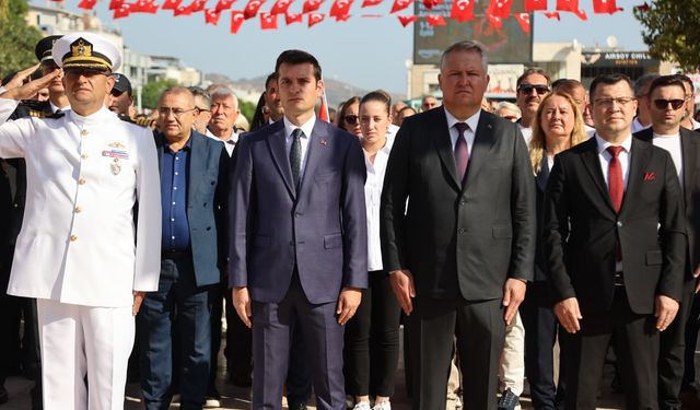 Urla’da kurtuluş coşkusu, şehit acısıyla buruk yaşandı