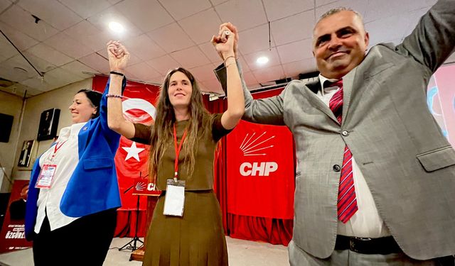 Çeşme CHP’de sandık sürprizi! Dolunay Onur dönemi başladı