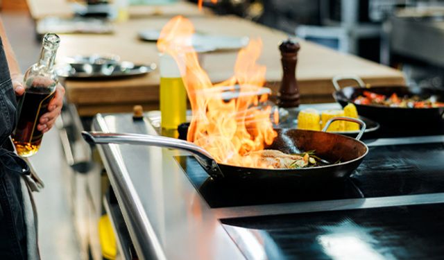 Yemek tutkunları dikkat! İzmir’de gastronomi şöleni başlıyor