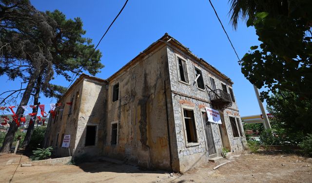Atatürk’ün Efes Selçuk’a gelişi yapay zekâ ile canlandırıldı