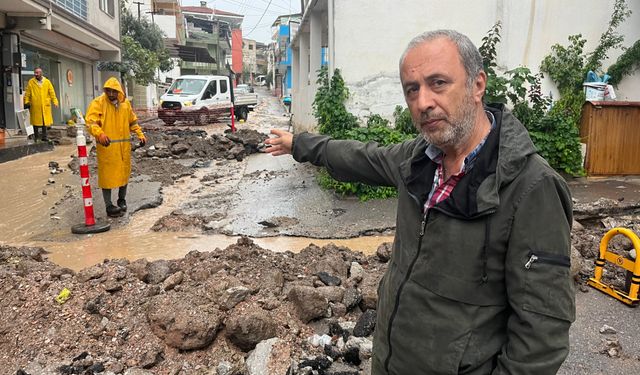 Bayraklı’da su taşkını isyanı: 'Her yağmurda aynı sıkıntıyı yaşıyoruz'