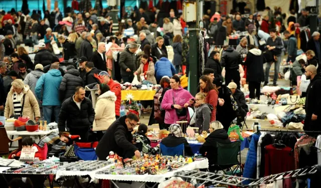 Bostanlı Pazarı elimizden alınıyor diyen esnafa Karşıyaka Belediyesi'nden yanıt