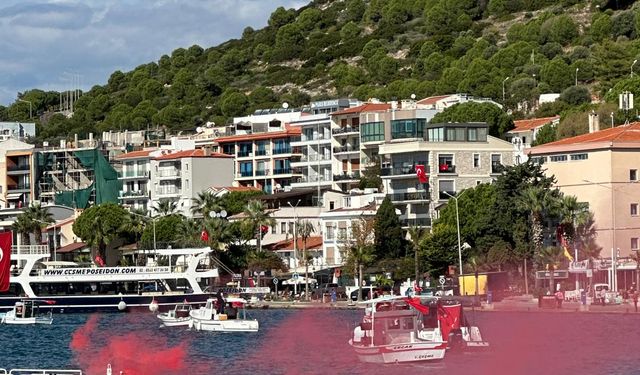 Çeşme’de 29 Ekim Cumhuriyet Bayramı coşkusu tüm şehri sardı!