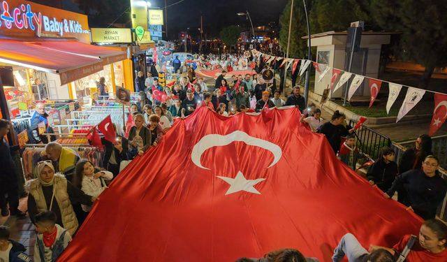 ‘İstiklalden istikbale büyük yürüyüş‘ yoğun katılımla gerçekleşti